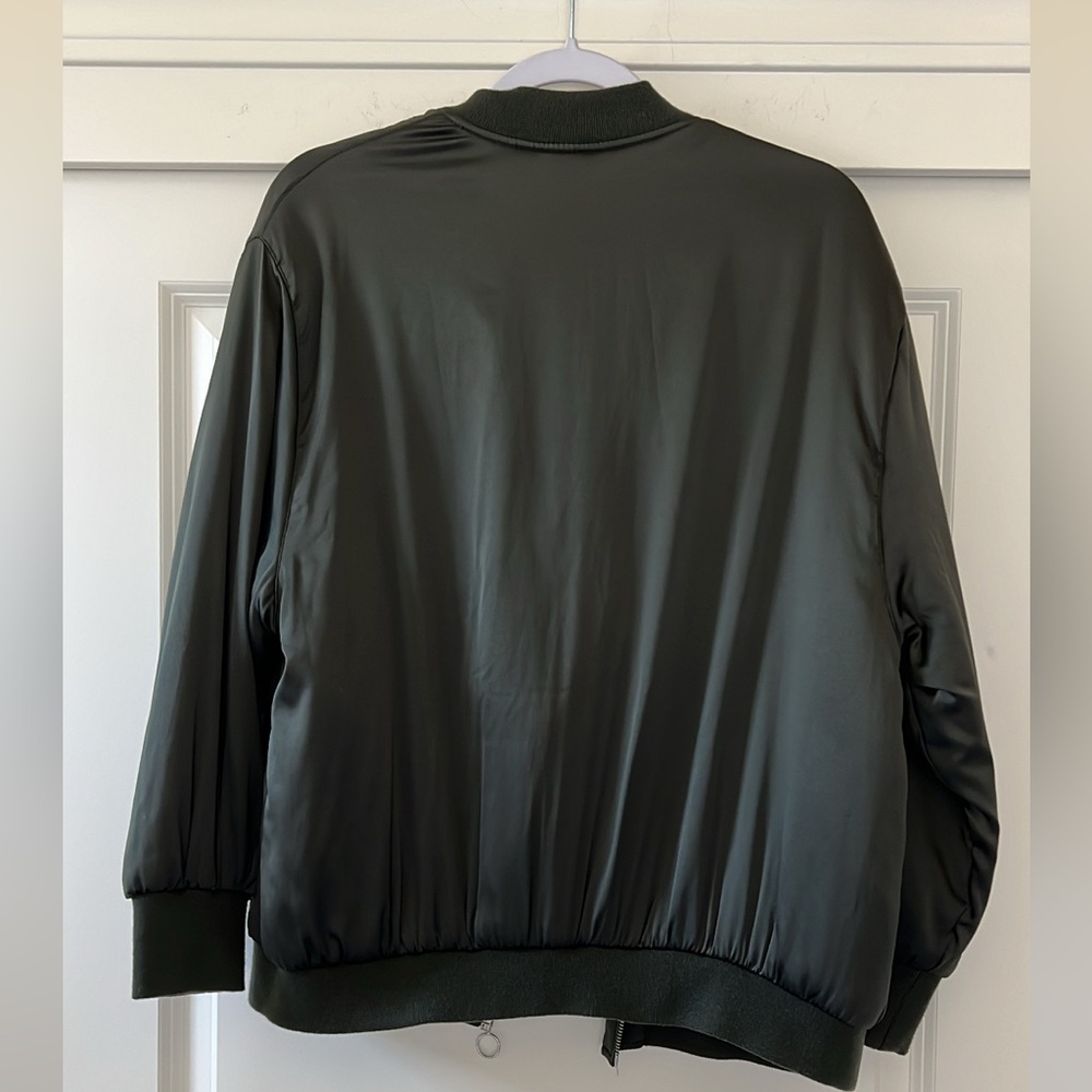 NWOT Zara Green Bomber Jacket Satin Finish Relaxed Fit Size M - Picture 6 of 7